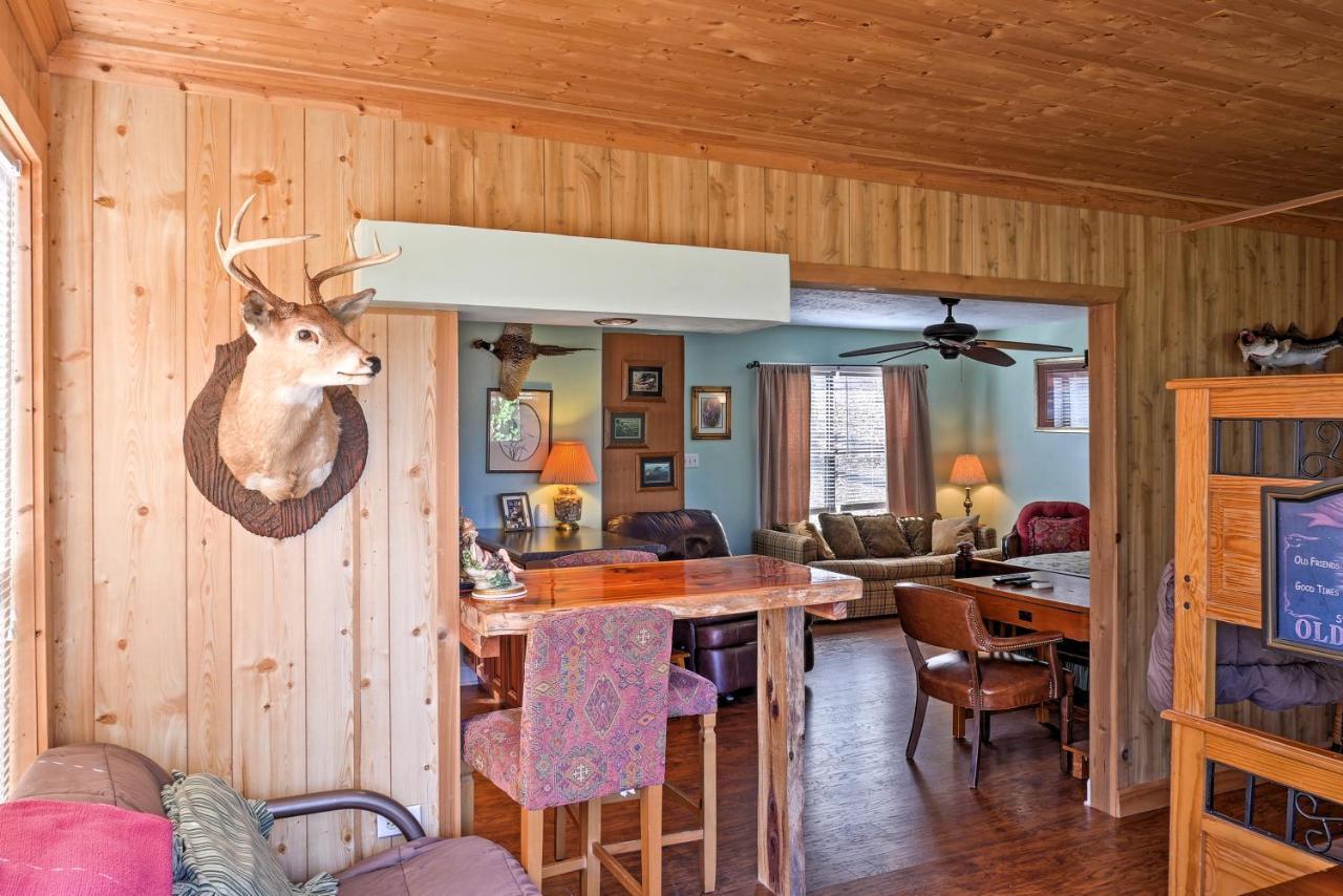 Paradise Cove Cabin With Boathouse And Dock 甘特斯维尔 外观 照片